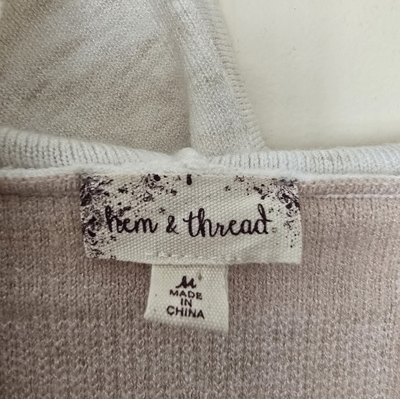 Hem & Thread Tan and Cream V-Neck Sweater - Picture 3 of 3